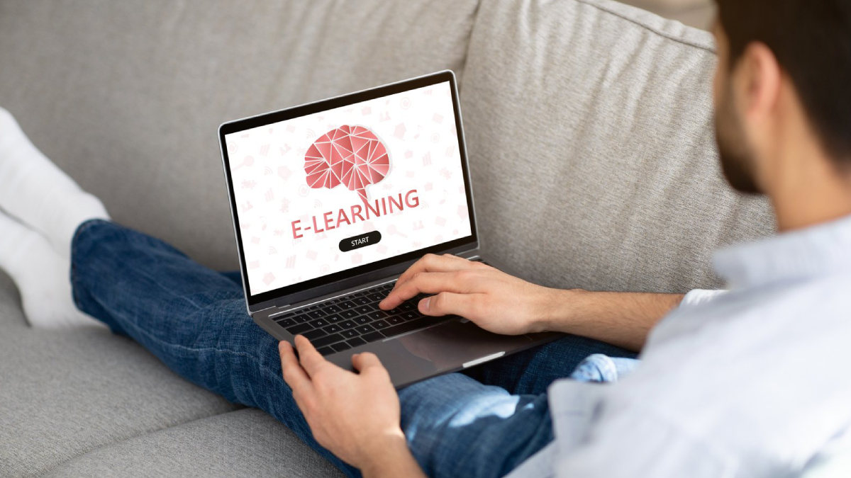 How AI Improves Online Learning